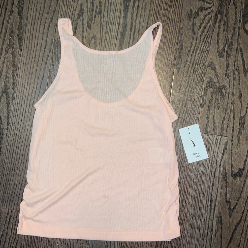 NWT - Nike Medium Lightweight Scoop back Yoga Tank